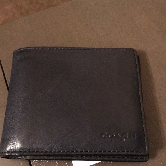 Wallet - Picture 1 of 2